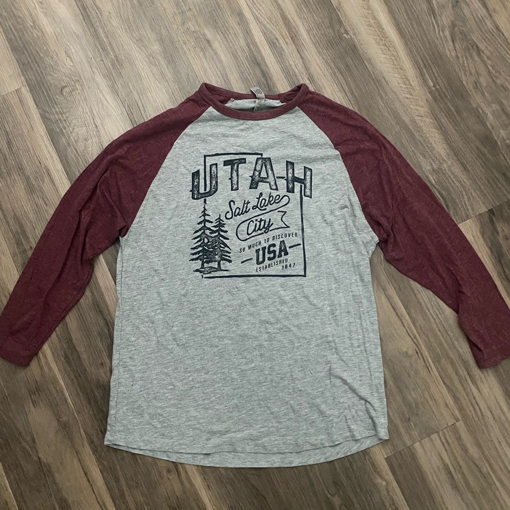 Unisex Size M 3/4 Sleeve T-Shirt - Salt Lake City, Utah